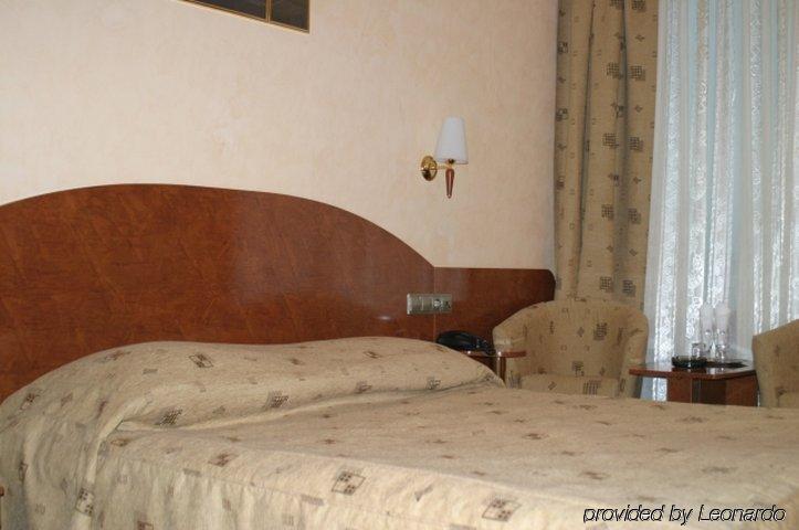 Hotel Carpati Baia Mare Camera foto