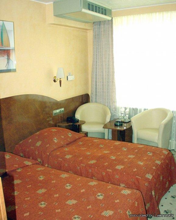 Hotel Carpati Baia Mare Camera foto
