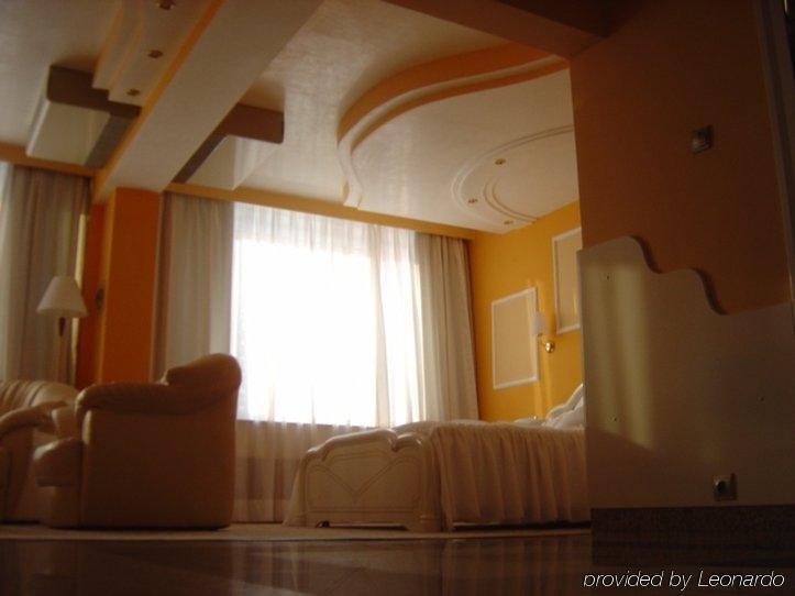 Hotel Carpati Baia Mare Camera foto